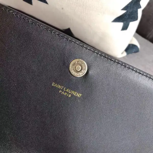 First bag ru YSL Wallet