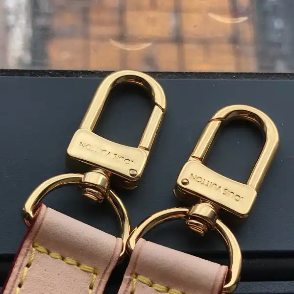 Rep Louis Vuitton Messenger