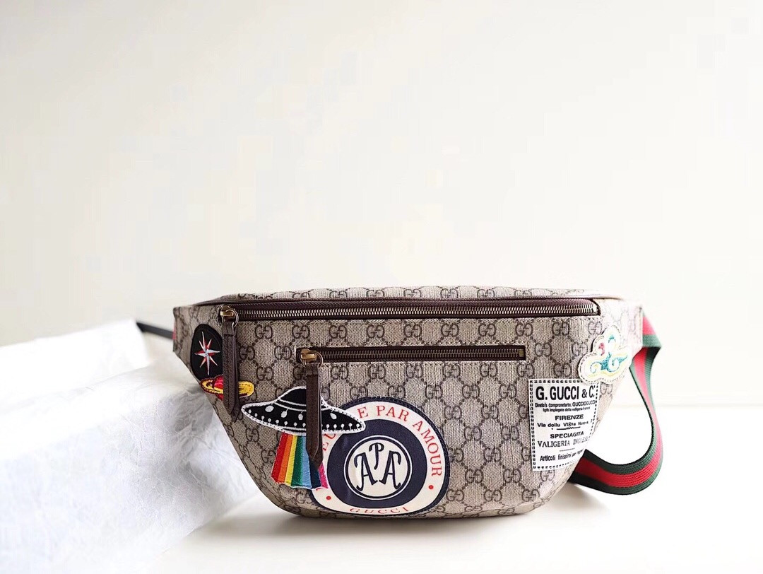 HOT SALE Gucci Courrier GG belt bag