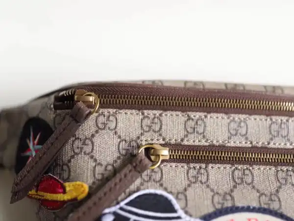 Cheap Gucci Courrier GG belt bag