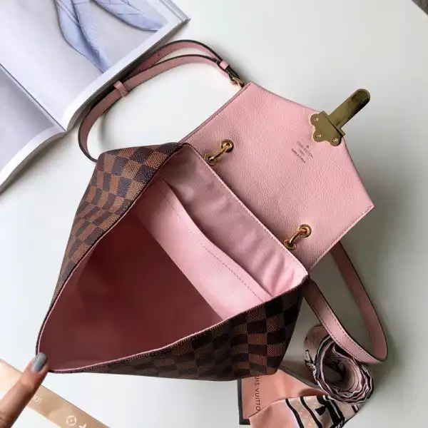 Louis Vuitton Backpack CHANELapton