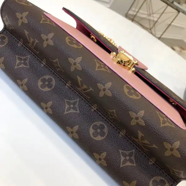 Louis Vuitton VICTOIRE