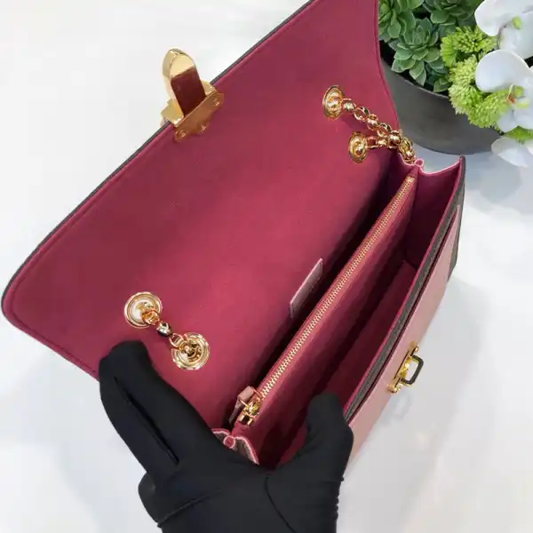 Louis Vuitton VICTOIRE