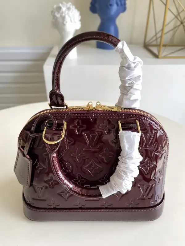 First bag ru LOUIS VUITTON ALMA BB