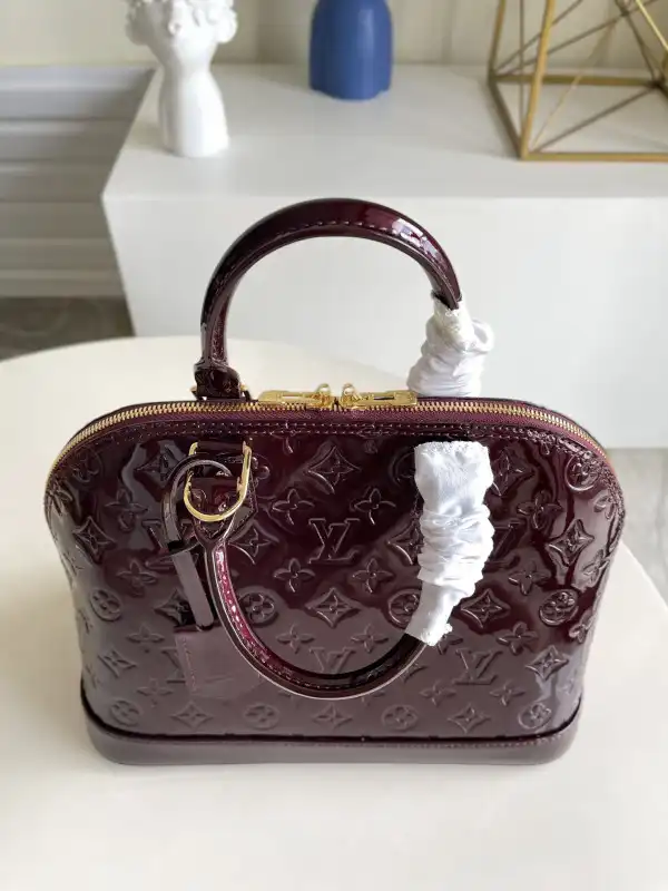 First bag ru LOUIS VUITTON ALMA PM