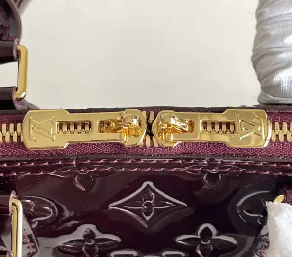 LOUIS VUITTON ALMA PM