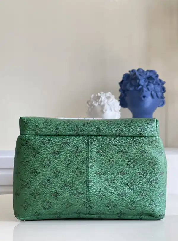 First Bag Ru LOUIS VUITTON DISCOVERY BACKPACK