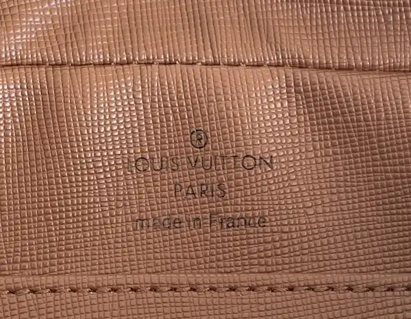 First bag ru LOUIS VUITTON CITE