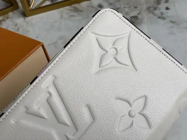 Frstbag ru LOUIS VUITTON ZIPPY WALLET