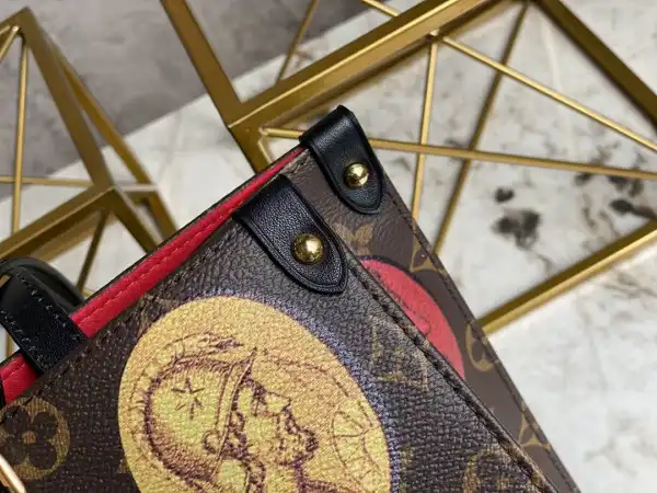 LOUIS VUITTON ONTHEGO MM