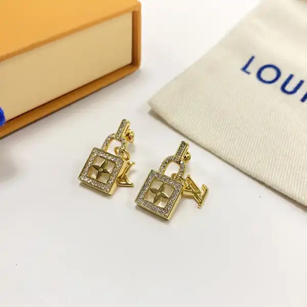 First bag ru LOUIS VUITTON EARRINGS