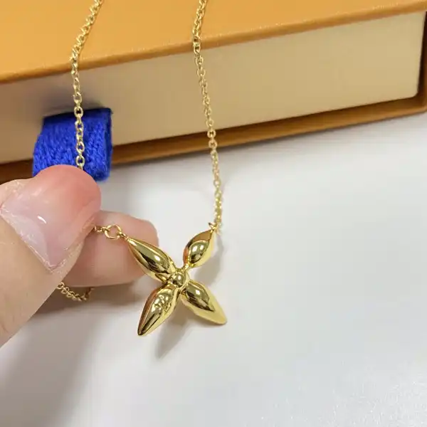 LOUIS VUITTON NECKLACE