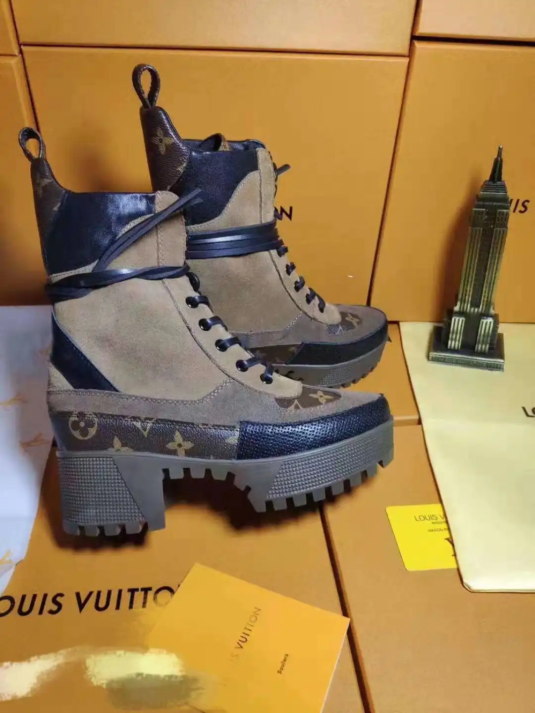 Frstbag ru LOUIS VUITTON BOOTS