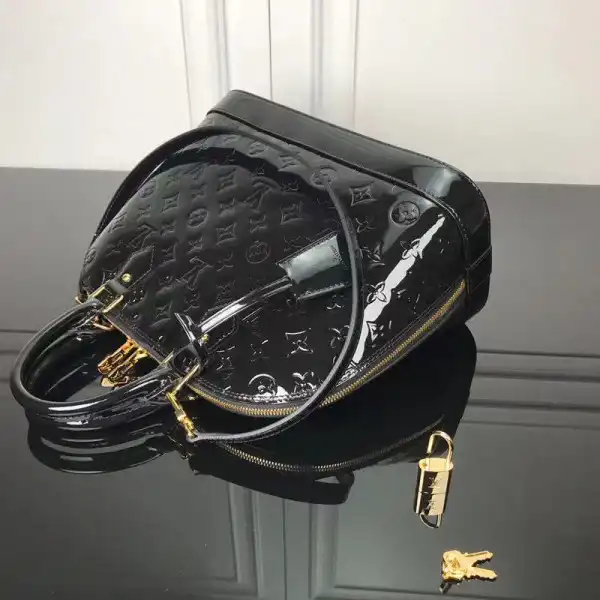 Bagsoffer LOUIS VUITTON ALMA PM