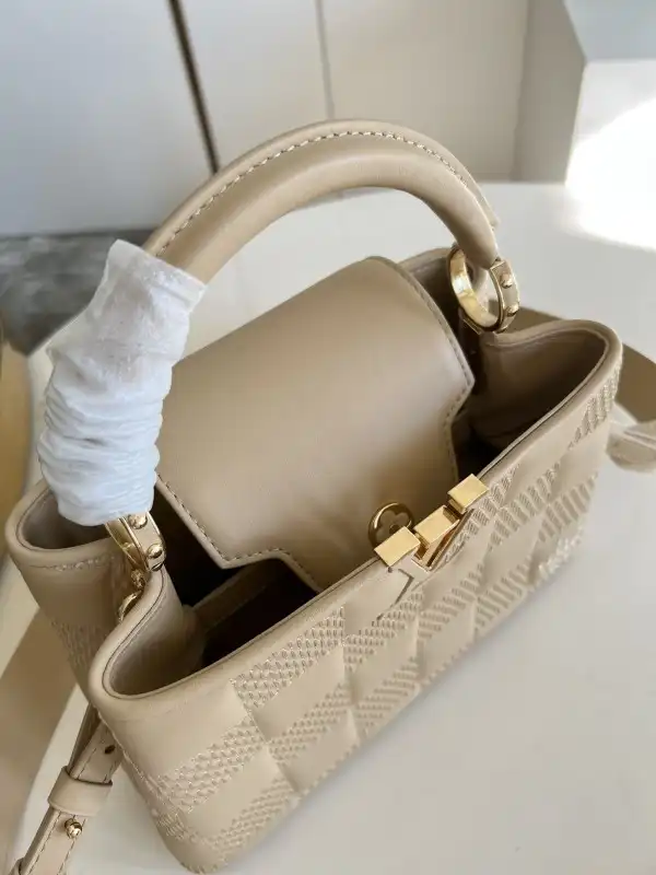 Repladies offers premium fake Louis bags at unbeatable prices. Our products are cheap because we focus on direct sales LOUIS VUITTON CAPUCINES BB