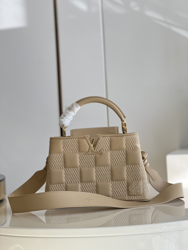 [FREE SHIPPING] LOUIS VUITTON CAPUCINES BB