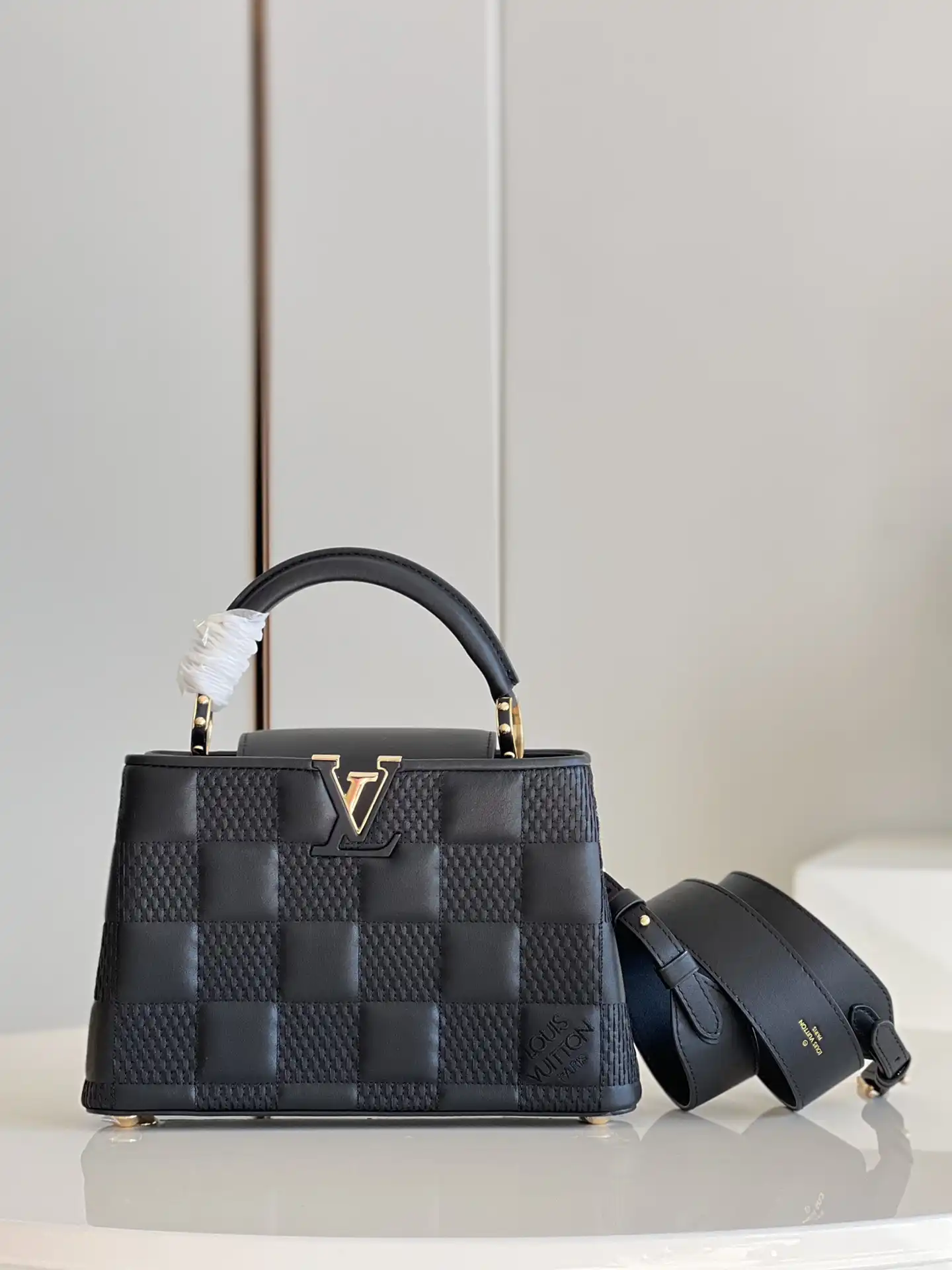 Affordable LOUIS VUITTON CAPUCINES BB