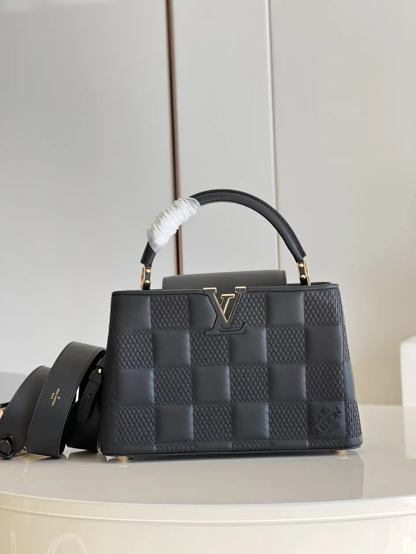 Cheap LOUIS VUITTON CAPUCINES MM