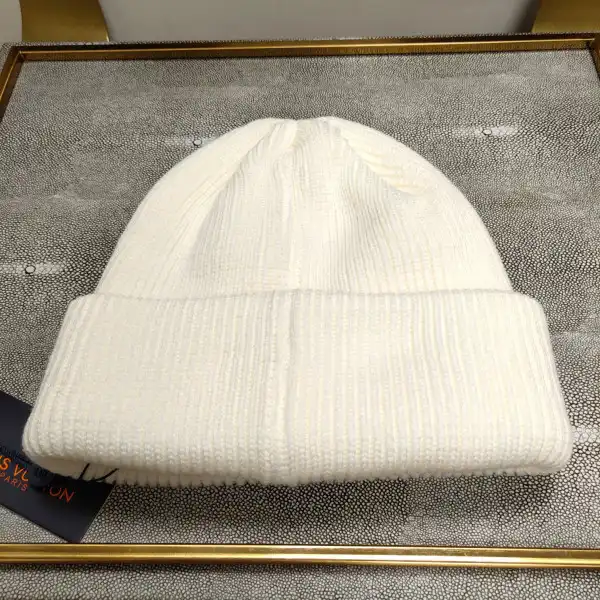 Firstbag Ru LOUIS VUITTON HAT