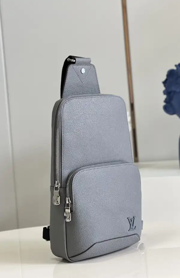 Affordable LOUIS VUITTON AVENUE SLING BAG