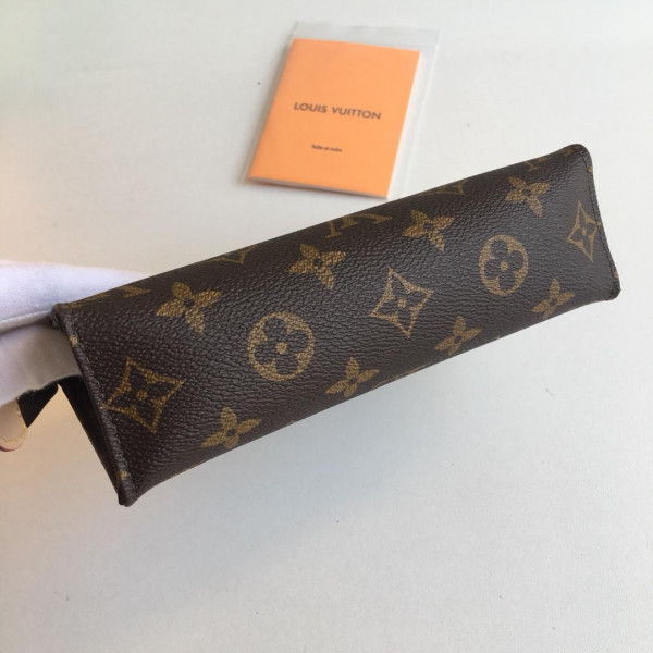 HOT SALE LOUIS VUITTON TOILETRY POUCH 19