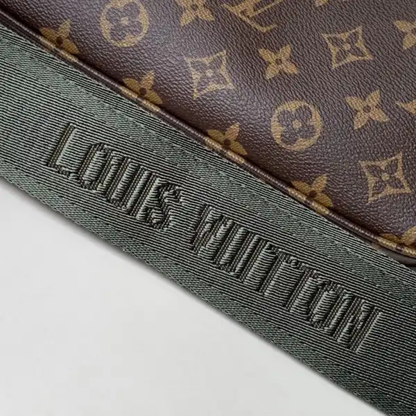 Aaa replica ru LOUIS VUITTON MULTI POCHETTE ACCESSOIRES - DIGITAL EXCLUSIVE PRELAUNCH