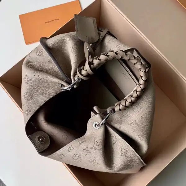 Affordable LOUIS VUITTON CARMEL