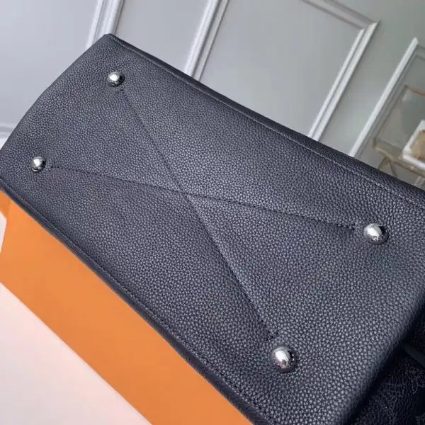 First Bag Ru LOUIS VUITTON CARMEL