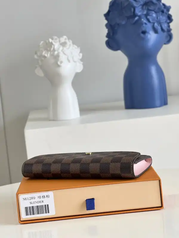 LOUIS VUITTON EMILIE wallet