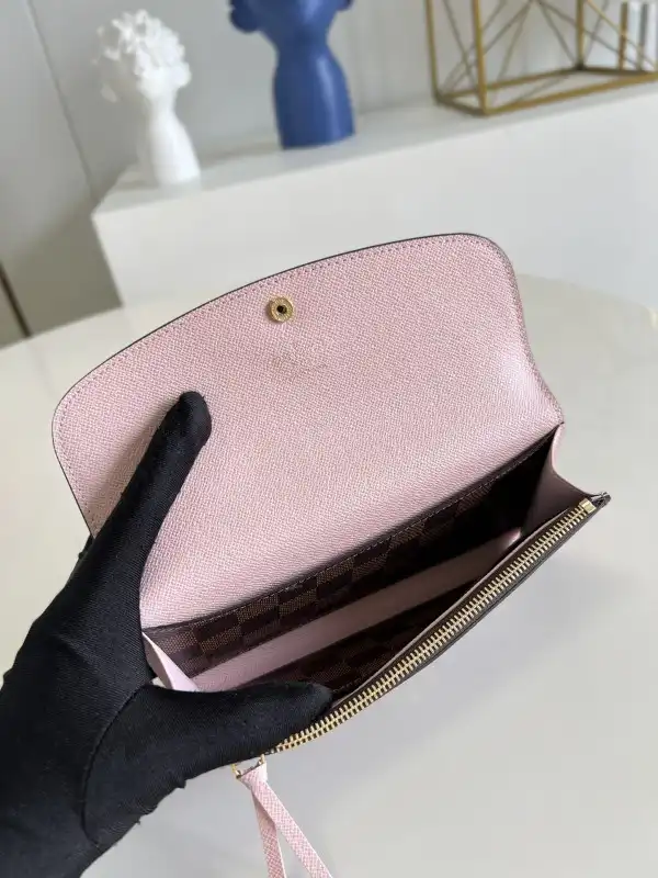 TO LOUIS VUITTON EMILIE wallet