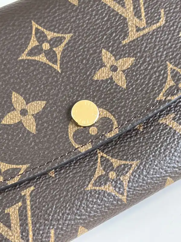 Affordable LOUIS VUITTON EMILIE wallet