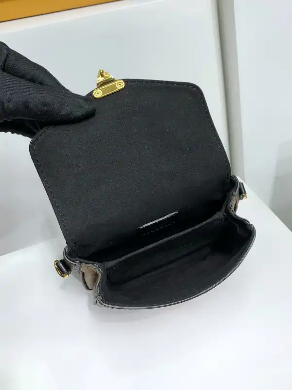 Frstbag ru Louis Vuitton MICRO METIS