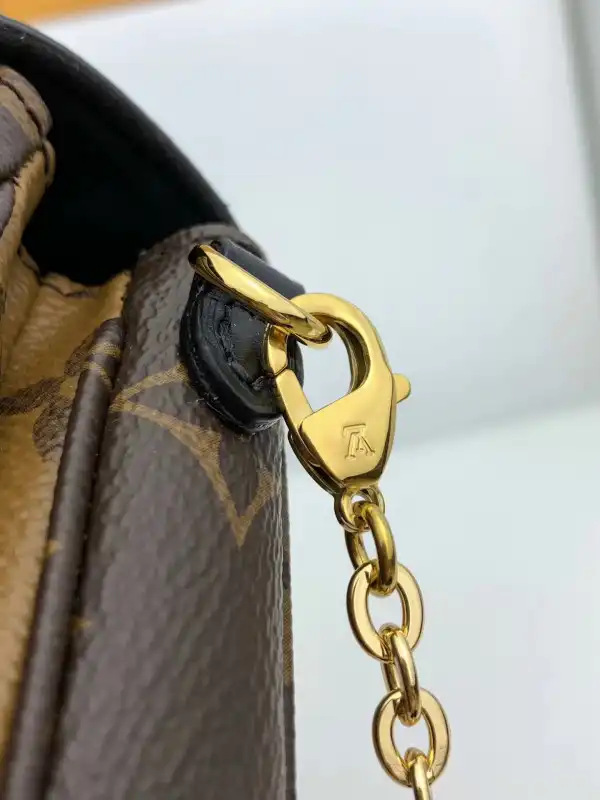 First bag ru Louis Vuitton MICRO METIS