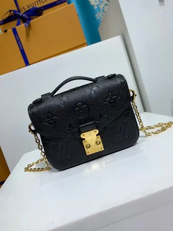 Louis Vuitton MICRO METIS