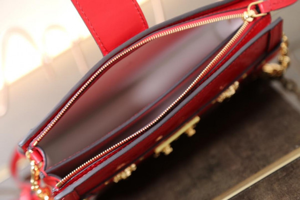 HOT SALE LOUIS VUITTON TRUNK CLUTCH