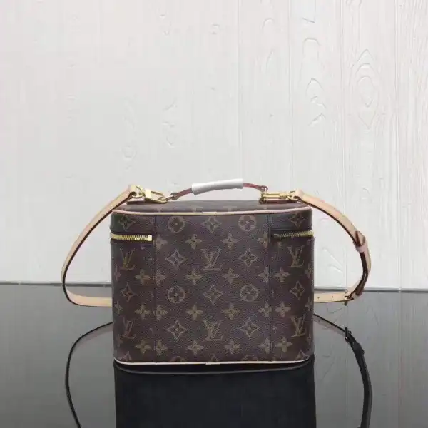 Aaa replica bags LOUIS VUITTON TOILETRY BAG