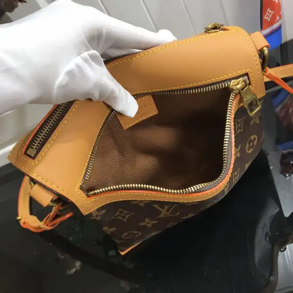 First Bag Ru LOUIS VUITTON SLANTING