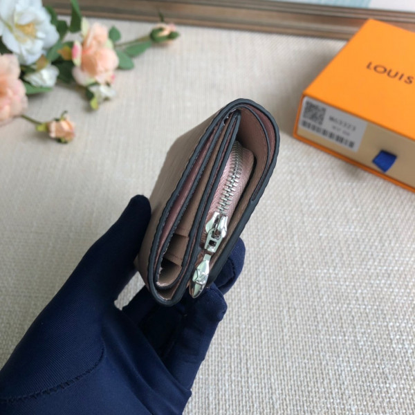 HOT SALE LOUIS VUITTON TWIST WALLET