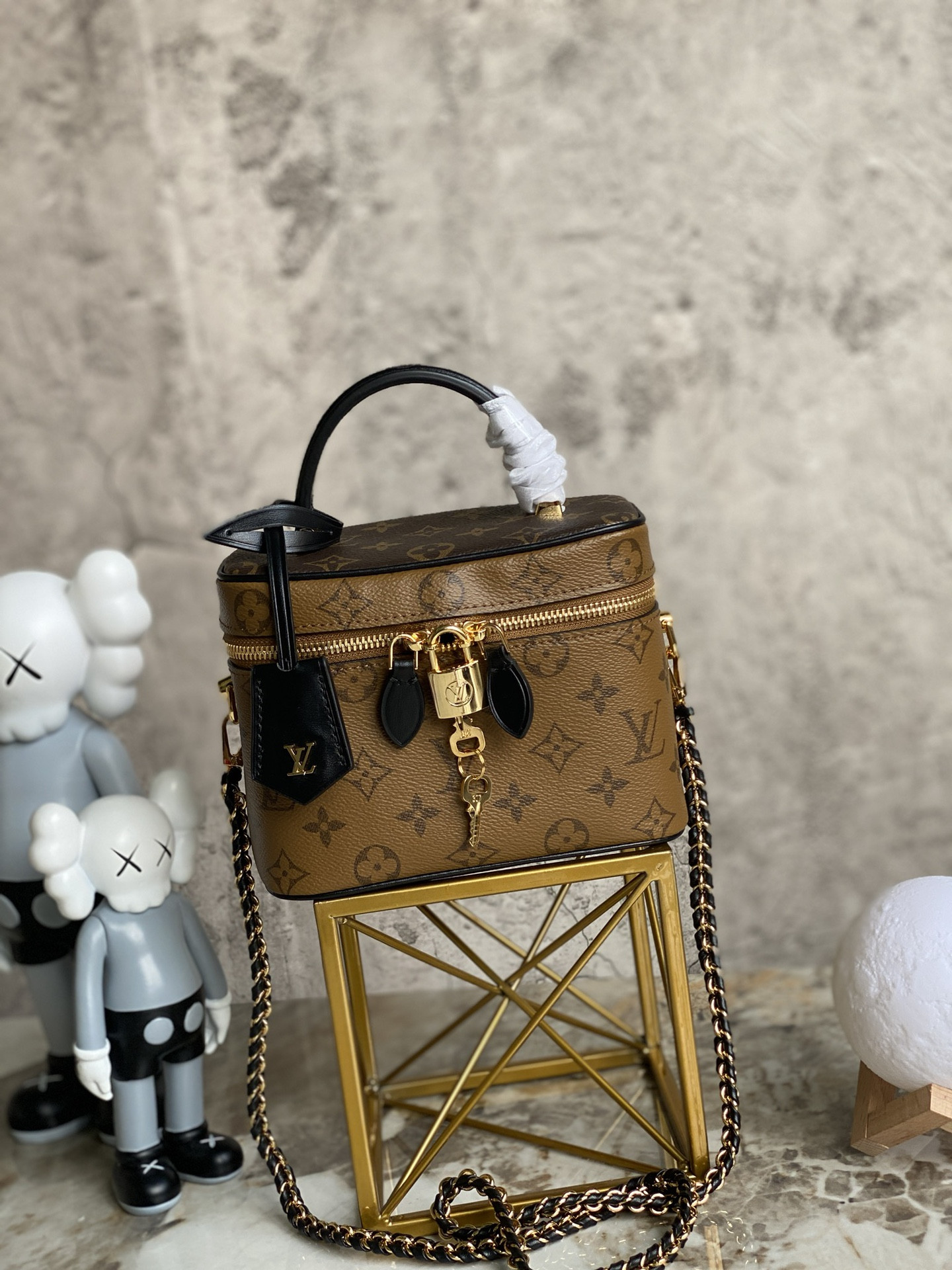 LOUIS VUITTON VANITY PM