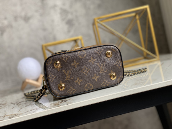 LOUIS VUITTON VANITY PM