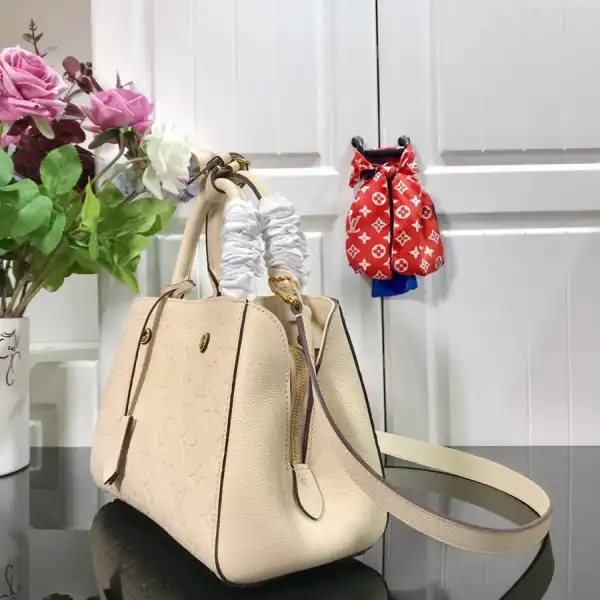 First bag ru LOUIS VUITTON MONTAIGNE BB