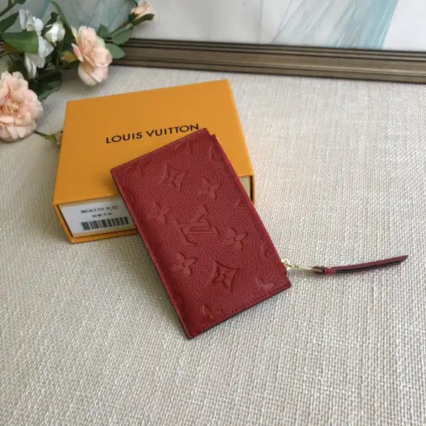 TO LOUIS VUITTON ZIPPED CARD HOLDER