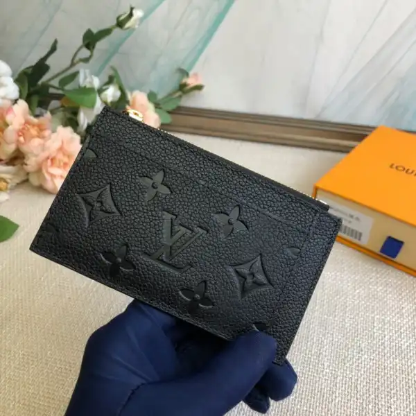 TO LOUIS VUITTON ZIPPED CARD HOLDER