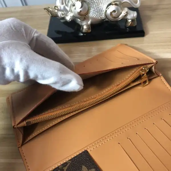 Cheap LOUIS VUITTON BRAZZA WALLET