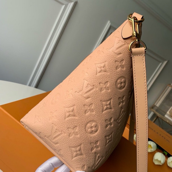 HOT SALE LOUIS VUITTON V TOTE MM