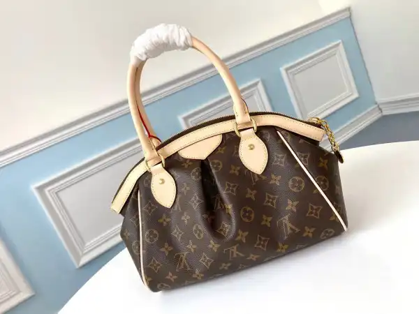 First bag ru LOUIS VUITTON TIVOLI