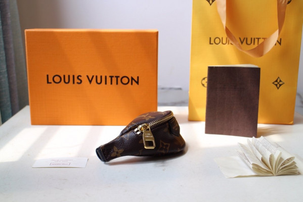 HOT SALE LOUIS VUITTON WRIST BAG