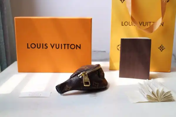 LOUIS VUITTON WRIST BAG