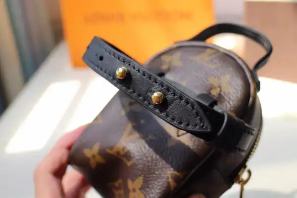 Where to buy Cheap LOUIS VUITTON WRIST BAG