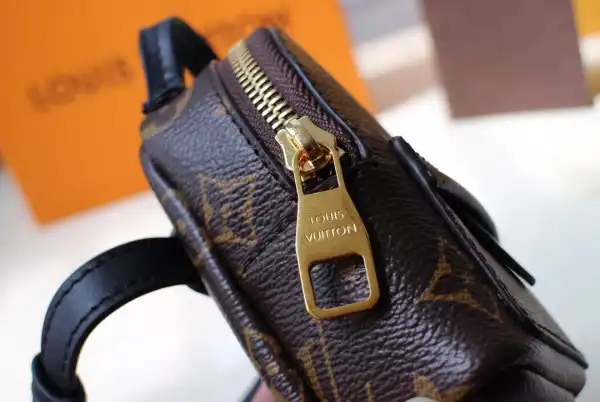 Where to buy Cheap LOUIS VUITTON WRIST BAG